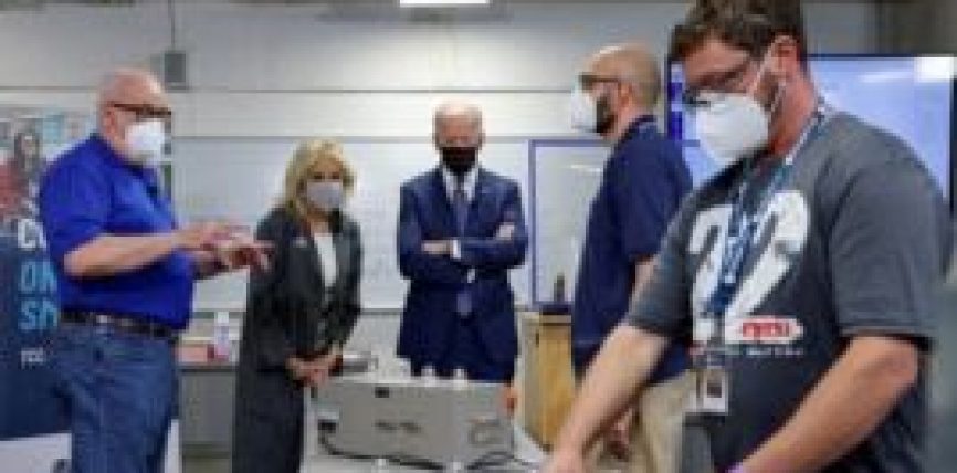 БАЙДЕН АКШДА УРУКСАТ БЕРИЛГЕН ВАКЦИНАЛАРДЫН 20 МИЛЛИОН ДОЗАСЫН БАШКА ӨЛКӨЛӨРГӨ ЖӨНӨТӨТ