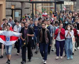 МИНСКИДЕ ДЕМОНСТРАЦИЯЛАР УЧУРУНДА КАРМАЛГАН ЖУРНАЛИСТТЕР СОТТОЛУУДА