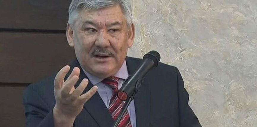 АЗИМБЕК БЕКНАЗАРОВ: “БИЗДИН АТКАМИНЕРЛЕР ИТТЕН ДАГЫ ТӨПТӨМӨН”