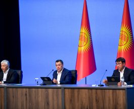 ПРЕЗИДЕНТ САДЫР ЖАПАРОВ ОШ ЖЕРГЕСИН КЫДЫРЫП, ЭЛДИН МУҢ-ЗАРЫН ЖЕРИНДЕ ТЫҢДАДЫ