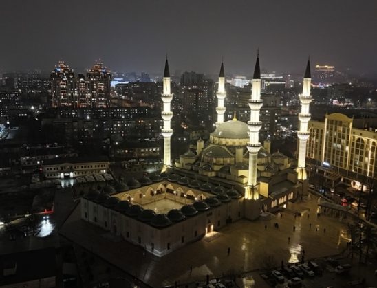 БҮГҮН КЫРГЫЗСТАНДА КАДЫР ТҮН БЕЛГИЛЕНЕТ