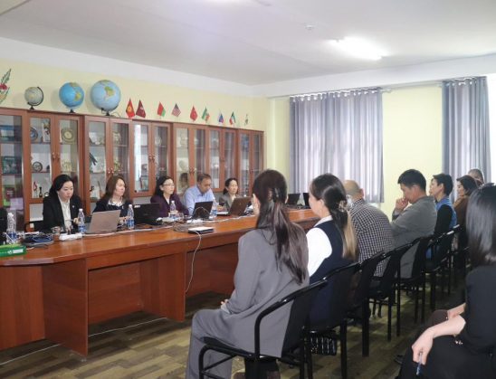 ОШМУда БИЛИМ САПАТЫ ТЕКШЕРИЛИП, АККРЕДИТАЦИЯЛОО ЖАРАЯНЫ ЖЫЙЫНТЫКТАЛДЫ