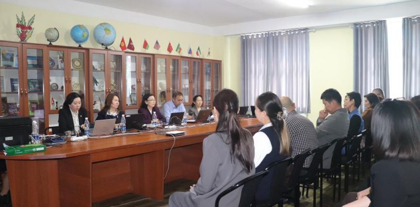 ОШМУда БИЛИМ САПАТЫ ТЕКШЕРИЛИП, АККРЕДИТАЦИЯЛОО ЖАРАЯНЫ ЖЫЙЫНТЫКТАЛДЫ