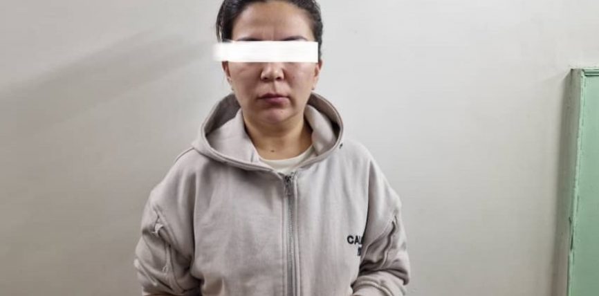 ОШТО ИРИ СУММАДАГЫ АЛДАМЧЫЛЫККА ШЕКТҮҮ АЯЛ ЖАӉЫ ТӨРӨГӨН БАЛАСЫН ООРУКАНАГА ТАШТАП, ТҮРКИЯГА КАЧУУГА АРАКЕТ КЫЛЫП ЖАТКАНДА КАРМАЛДЫ