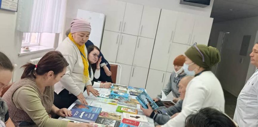 ОБЛУС БАШЧЫНЫН ДЕМИЛГЕСИ МЕНЕН ООРУКАНАЛАРДА КӨЧМӨ КИТЕПКАНАЛАР УЮШТУРУЛДУ