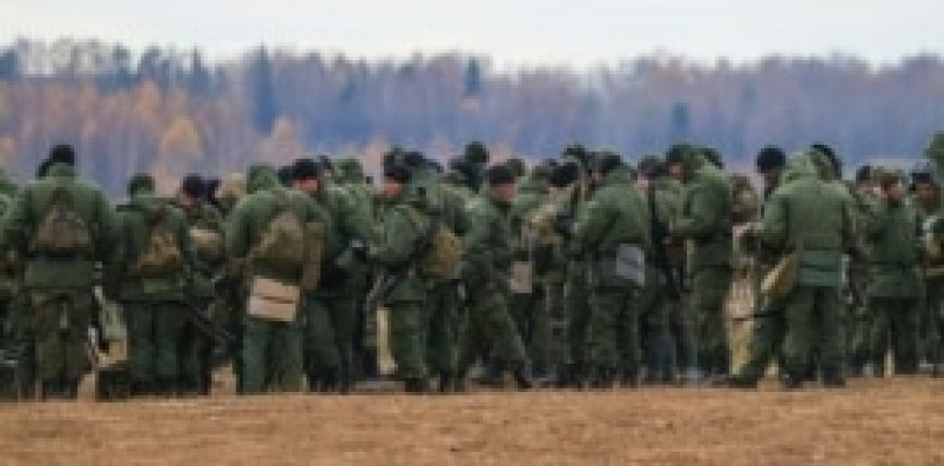 ПЕСКОВ: МОБИЛИЗАЦИЯ ЖӨНҮНДӨ ЖАРЛЫК БАШКА ТАПШЫРМАЛАР ҮЧҮН ИШТЕП ЖАТАТ