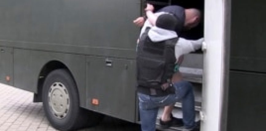 БЕЛАРУСТА БИР КҮНДӨ 60ТАН АШЫК КИШИ КАРМАЛДЫ – КӨБҮ МУРДАГЫ САЯСИЙ ТУТКУНДАР ЖАНА АЛАРДЫН ЖАКЫНДАРЫ