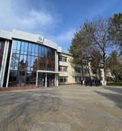 ЖАЛАЛ-АБАД ОБЛУСТУК АДМИНИСТРАЦИЯНЫН ИМАРАТЫ МЕКТЕПКЕ АЙЛАНАТ