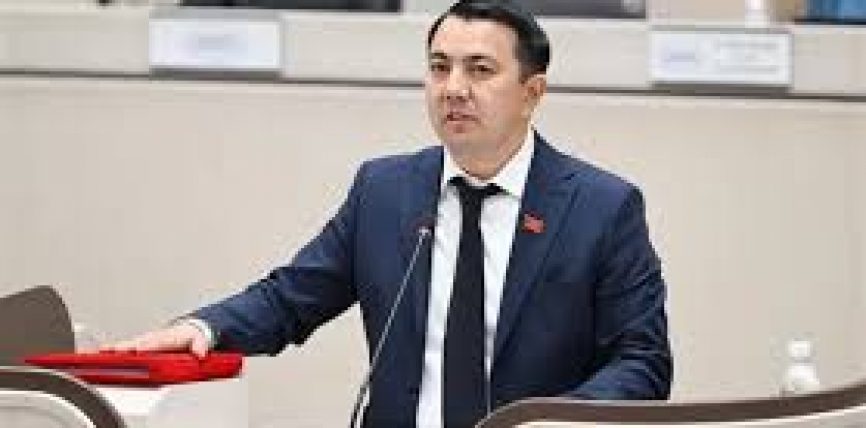 ПАРЛАМЕНТТЕ ЖАҢЫ ТӨРАГА ШАЙЛАНДЫ