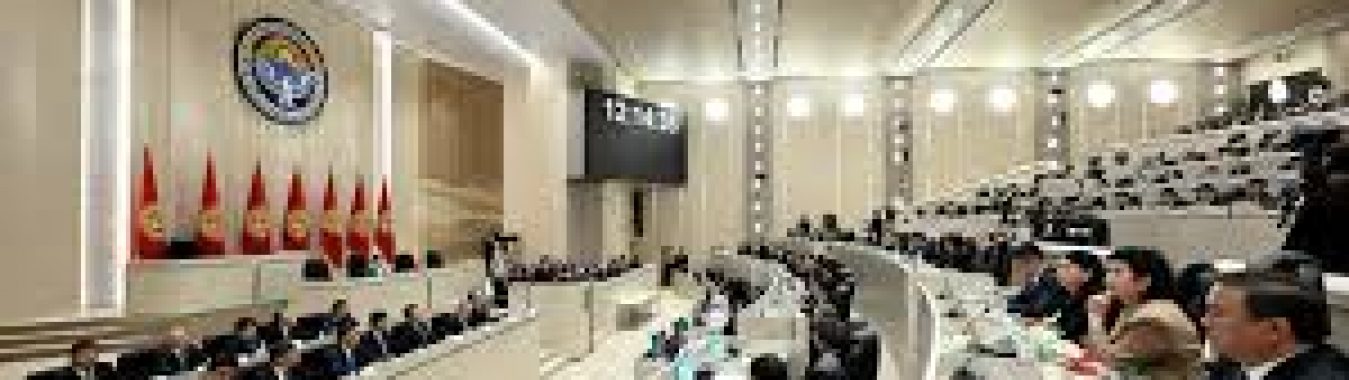 ЖОГОРКУ КЕҢЕШКЕ ТӨРТ ЖАҢЫ ДЕПУТАТ КЕЛДИ