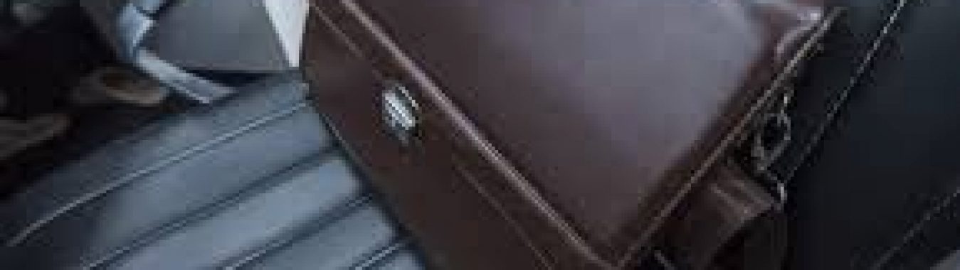 ҮЧ МИНИСТР КЫЗМАТТАН АЛЫНДЫ