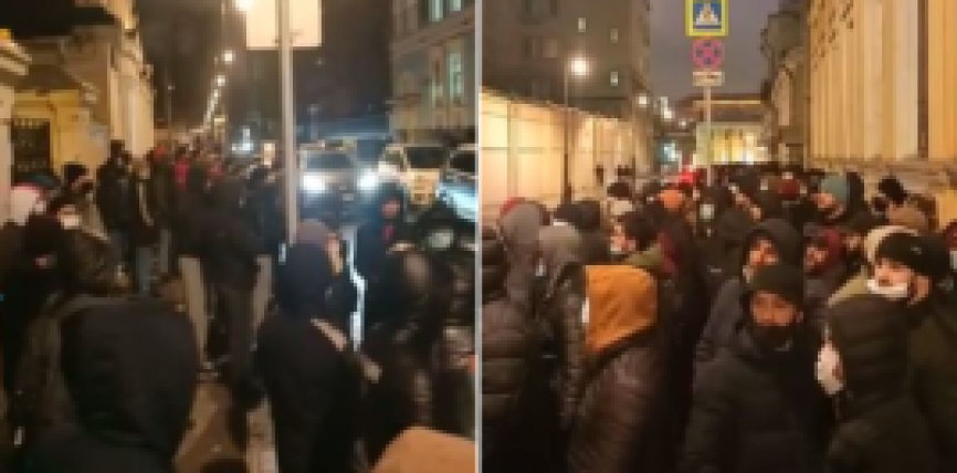 ТООЛУУ-БАДАХШАНДЫКТАР ТАЖИКСТАНДЫН МОСКВАДАГЫ ЭЛЧИЛИГИНИН АЛДЫНДА НААРАЗЫЛЫККА ЧЫГЫШТЫ