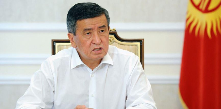 СООРОНБАЙ ЖЭЭНБЕКОВ: МЕН ЛЕГИТИМДҮҮ ПРЕЗИДЕНТМИН
