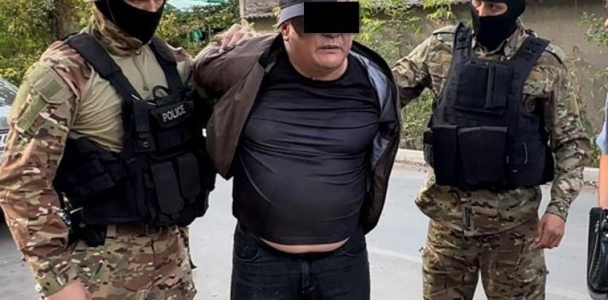 БАҢГИ ЗАТЫН МЫЙЗАМСЫЗ ТАШЫГАН ЖАРАН КАРМАЛДЫ