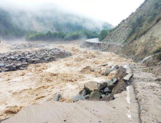 ТООЛУУ ЖАНА ТОО ЭТЕКТЕРИНДЕГИ РАЙОНДОРУНДА СЕЛ ЖҮРҮП, КАР КӨЧКҮ ТҮШҮШҮ МҮМКҮН