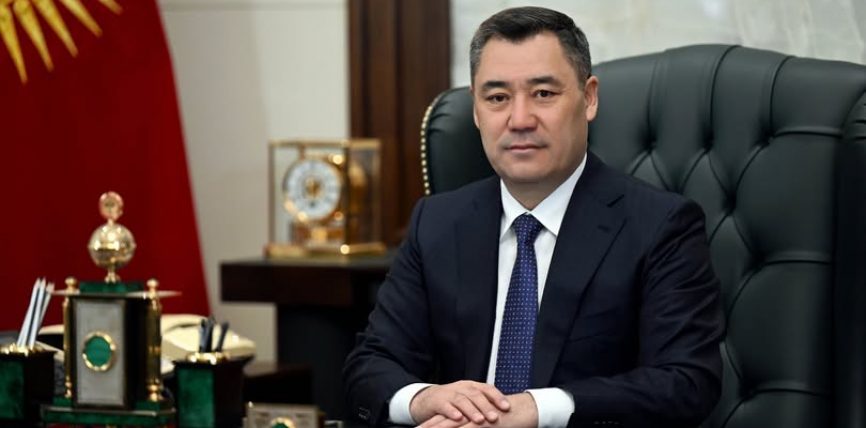 ПРЕЗИДЕНТ САДЫР ЖАПАРОВДУН КЫРГЫЗ РЕСПУБЛИКАСЫНЫН КОНСТИТУЦИЯ КҮНҮНӨ КАРАТА КУТТУКТООСУ