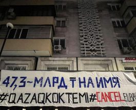 #CANCELELBASY. АЛМАТЫДА ОН МЕТРЛИК БАННЕР ИЛИНДИ