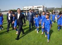 ӨЛКӨ БАШЧЫ ЖАЛАЛ-АБАД ШААРЫНДА ЖАҢЫ КУРУЛГАН “МУРАС ЮНАЙТЕД” ФУТБОЛДУК КЛУБУНУН ОКУУ-МАШЫГУУ ЖАЙЫ МЕНЕН ТААНЫШТЫ