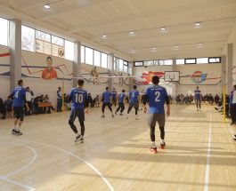 ЭАУда ТУҢГУЧ РЕКТОРУ К.Ш. ТОКТОМАМАТОВДУН ЖАРКЫН ЭЛЕСИНЕ АРНАЛГАН ВОЛЕЙБОЛ ӨТТҮ