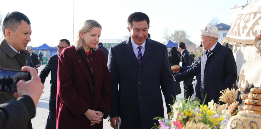 “МАНАС ЭКСПО – 2025” ЭЛ АРАЛЫК ФОРУМУНУН АЛКАГЫНДА ЧОҢ ЖАРМАНКЕ УЮШТУРУЛДУ