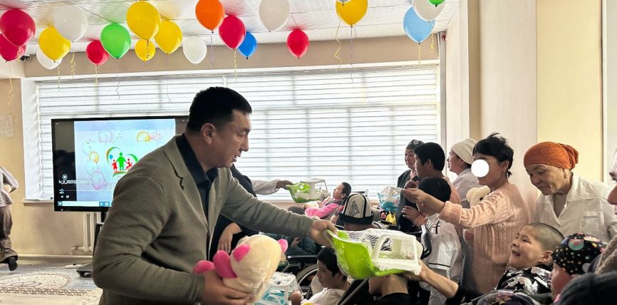 ОБЛУС БАШЧЫ БАЛДАРДЫН СОЦИАЛДЫК-СТАЦИОНАРДЫК МЕКЕМЕСИНЕН КАБАР АЛДЫ