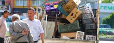 ЖАЛАЛ-АБАД ШААРЫНДА ТРОТУАРЛАРГА ЧЫГЫП АЛГАН ЧАЧКЫНДЫ СООДА ЖАЙЛАРЫ АЛЫНУУДА