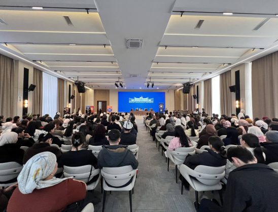 МАНАС ШААРЫНДА ЖАШТАР ЖОГОРКУ КЕҢЕШТИН ИШИН МОДЕЛДЕШТИРИШТИ