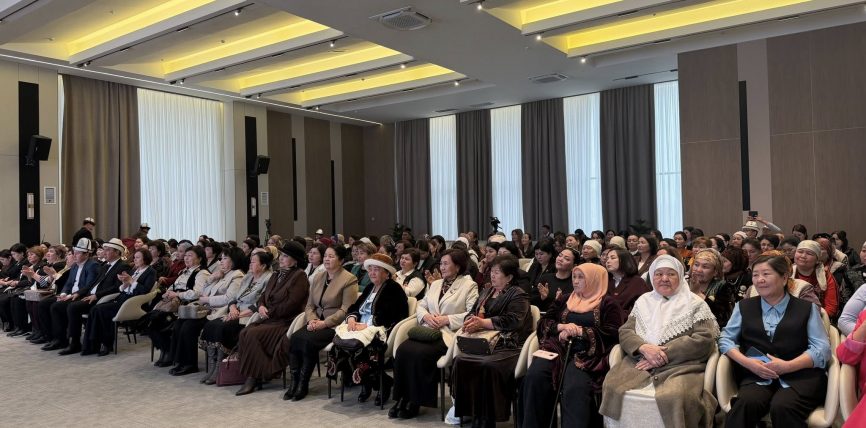 8-МАРТ – АЯЛДАРДЫН ЭЛ АРАЛЫК МАЙРАМЫНА КАРАТА ИШ-ЧАРА ӨТТҮ