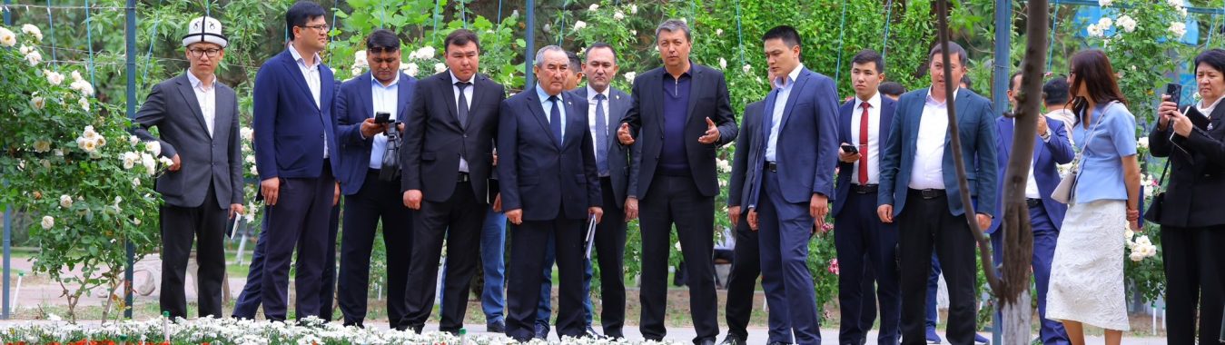 ЖАЛАЛ-АБАД ОБЛУСУНУН ДЕЛЕГАЦИЯСЫ НАМАНГАН ОБЛУСУНДА ИШ САПАРЫ МЕНЕН ЖҮРӨТ