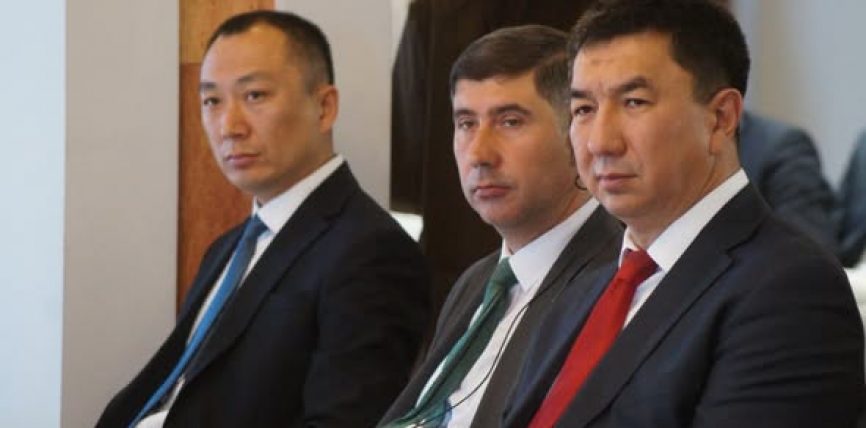 ОБЛУС БАШЧЫСЫ ТИЛЕК ТЕКЕБАЕВ ЫСЫК-КӨЛ ОБЛУСУНДАГЫ ГЕОПАРКТАРДЫ ӨНҮКТҮРҮҮ БОЮНЧА ЭЛ АРАЛЫК СИМПОЗИУМГА КАТЫШУУДА