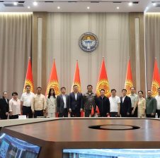 МАНАС ШААРЫНА КЫТАЙЛЫК ИНВЕСТОРЛОРДУН ДЕЛЕГАЦИЯСЫ КЕЛДИ