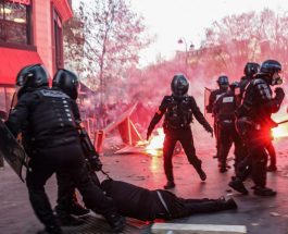 ФРАНЦИЯДА ЖУРНАЛИСТТЕР СӨЗ ЭРКИНДИГИН ЧЕКТЕГЕН МЫЙЗАМ ДОЛБООРУН КАЙРА КАРАТЫП ЧЫГУУГА ЖЕТИШТИ