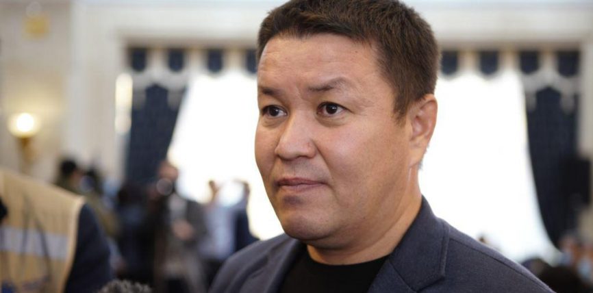 ЖУРНАЛИСТТЕР МАТРАИМОВ МЕНЕН МАМЫТОВДУН БАЙЛАНЫШЫ ТУУРАЛУУ ИЛИКТӨӨ ЖАРЫЯЛАШТЫ