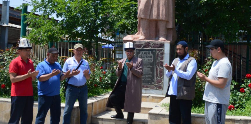 ТАЯНАР ЖАЛГЫЗ БАЛАСЫ СОГУШТАН КАЙТПАЙ КАЛГАН АТАНЫН ТАГДЫРЫ