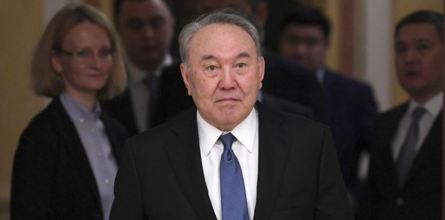 НАЗАРБАЕВ: АКАЕВ МЕНЕН БАКИЕВДИ КЫРГЫЗСТАНДАН МЕН ЧЫГАРЫП КЕТКЕМ